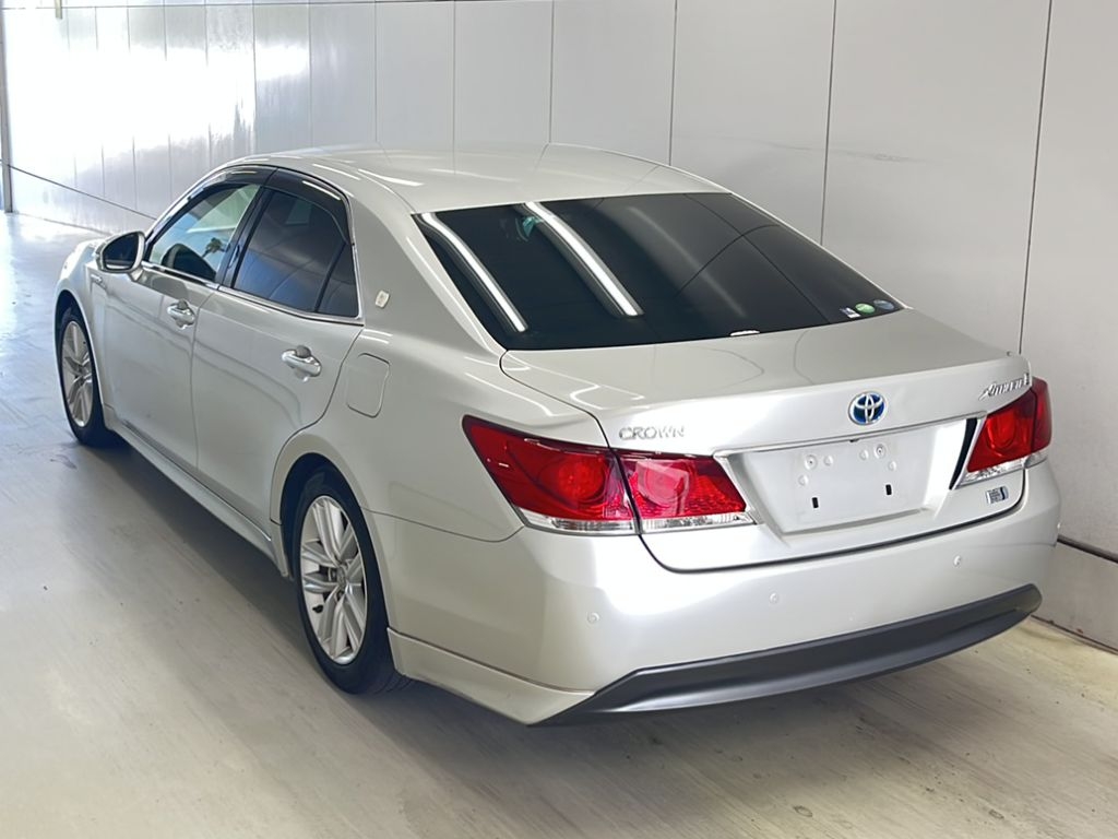 TOYOTA CROWN HYBRID