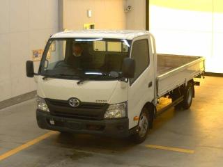 TOYOTA DYNA