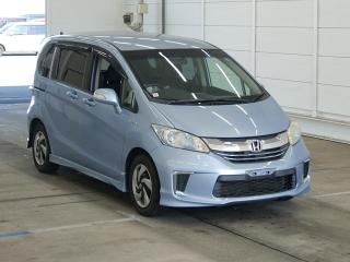 HONDA FREED HYBRID