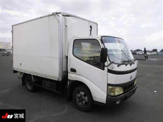 TOYOTA DYNA