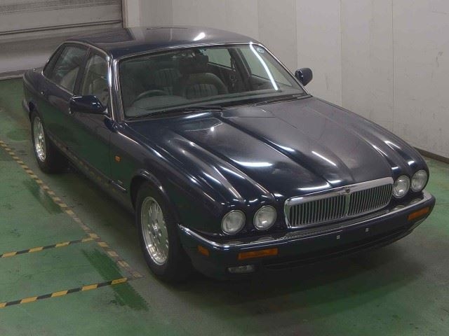 JAGUAR XJ6