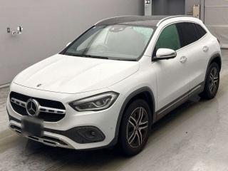 MERCEDES BENZ GLA