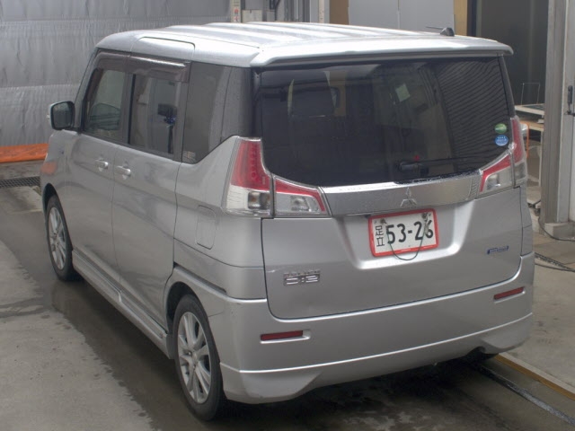 MITSUBISHI DELICA D:2