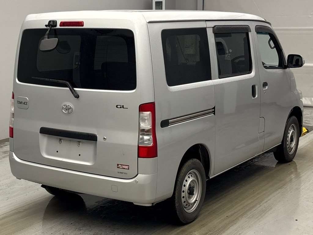 TOYOTA TOWN ACE VAN