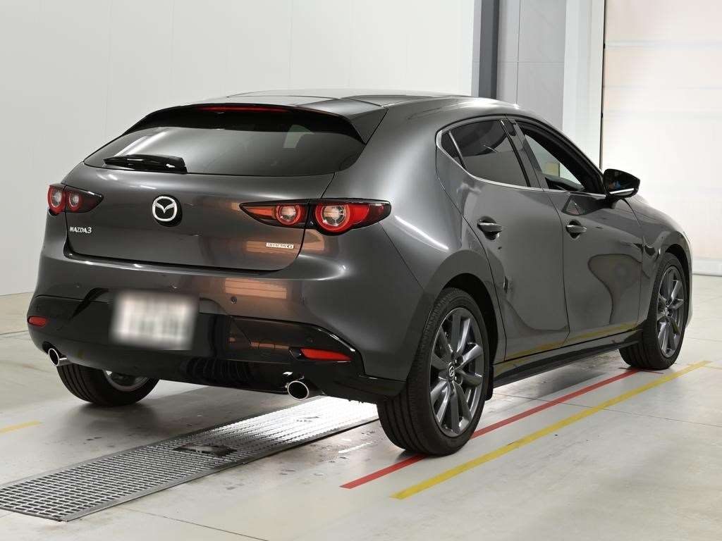 MAZDA MAZDA3 FASTBACK
