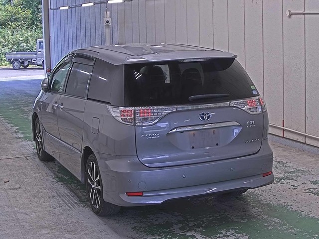 TOYOTA ESTIMA HYBRID