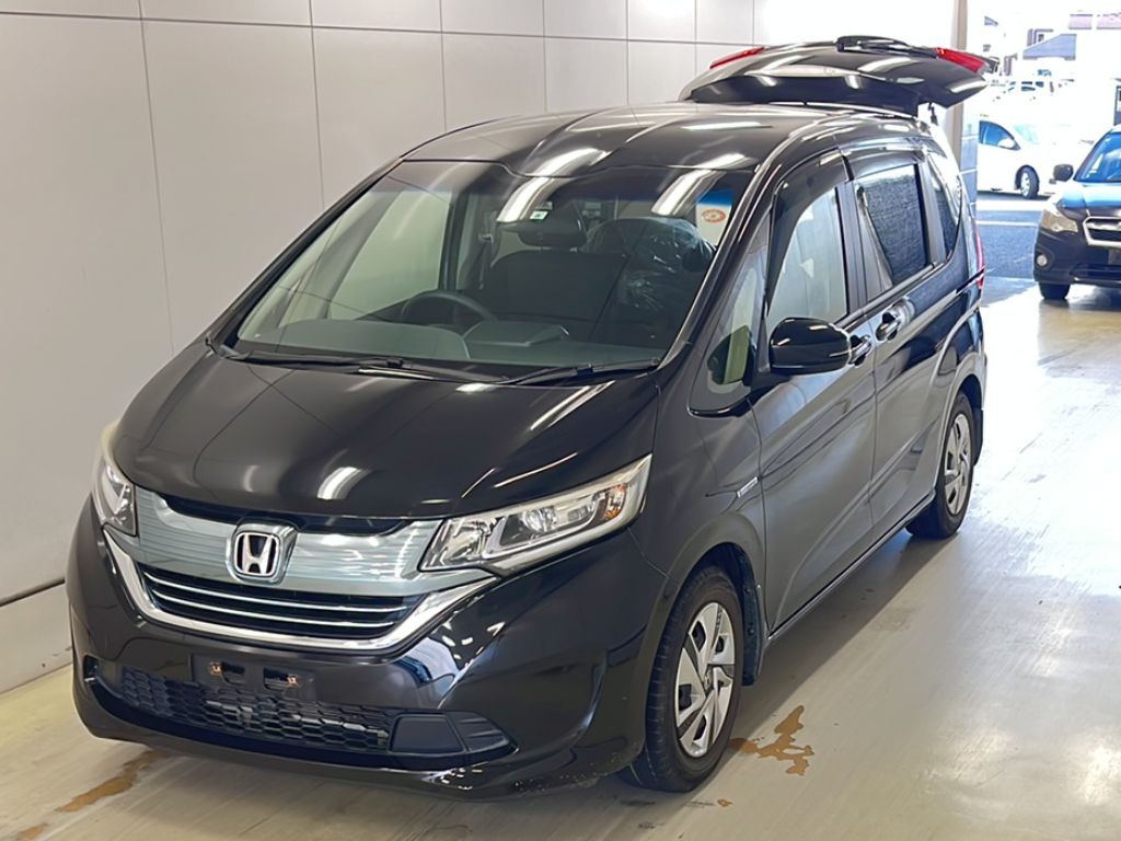 HONDA FREED + HYBRID