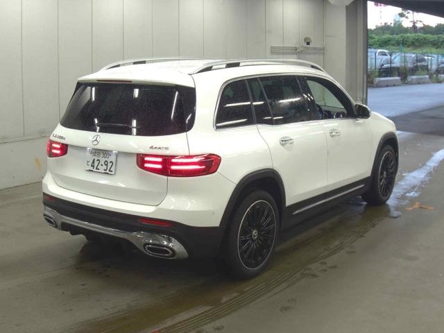 MERCEDES BENZ GLB