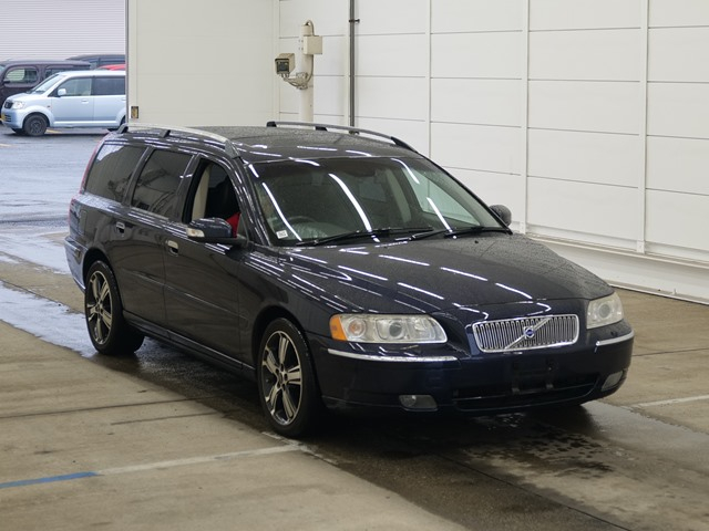 VOLVO V70