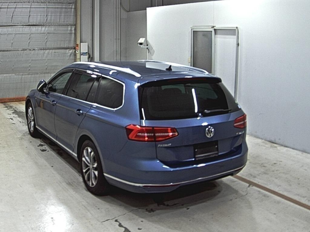 VOLKSWAGEN PASSAT VARIANT