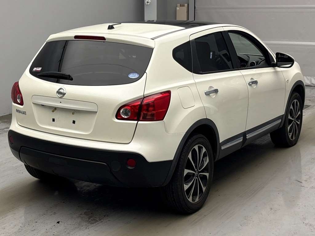 NISSAN DUALIS