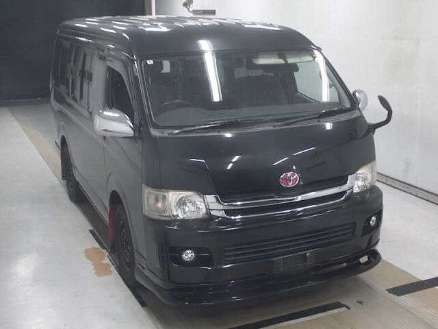 TOYOTA HIACE WAGON