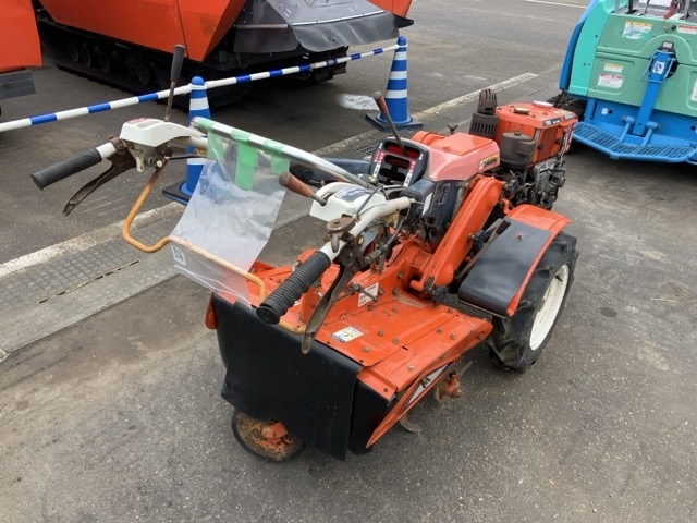 KUBOTA KUBOTA