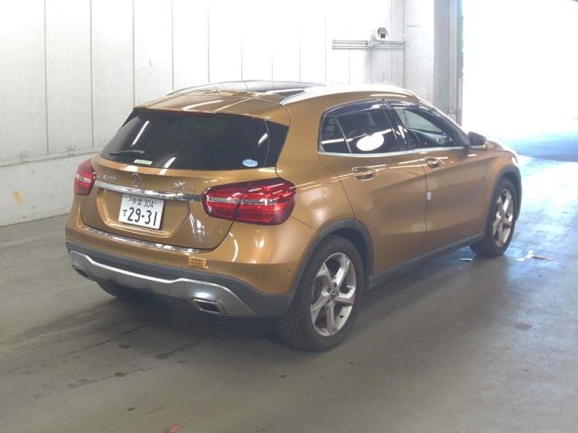 MERCEDES BENZ GLA