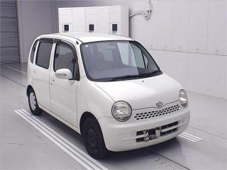 DAIHATSU MOVE LATTE