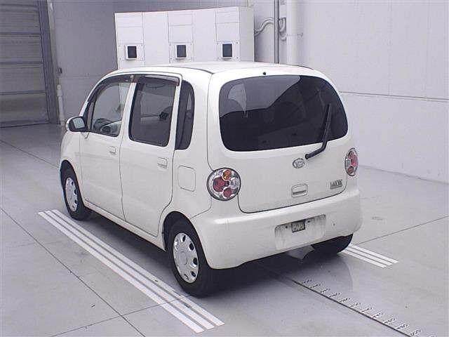 DAIHATSU MOVE LATTE
