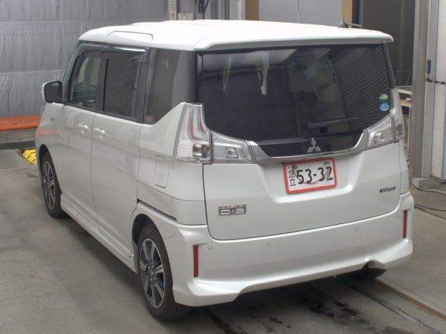 MITSUBISHI DELICA D:2