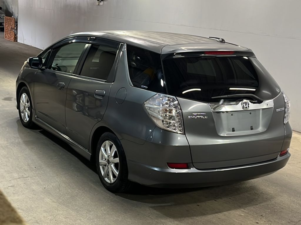 HONDA FIT SHUTTLE HYBRID