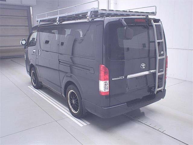 TOYOTA REGIUS ACE