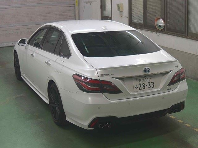 TOYOTA CROWN