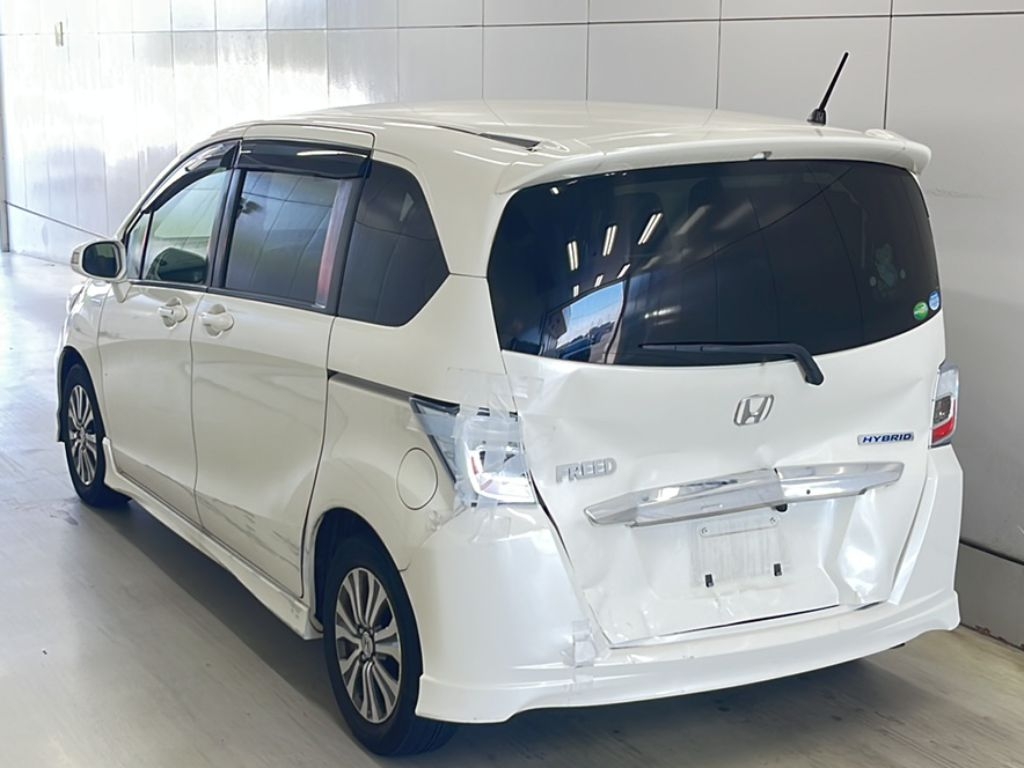 HONDA FREED HYBRID