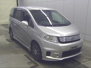 HONDA FREED SPIKE