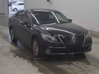 TOYOTA CROWN HYBRID