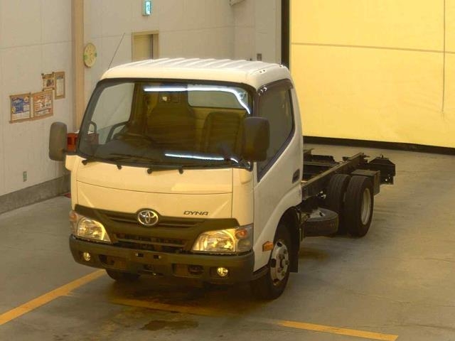 TOYOTA DYNA