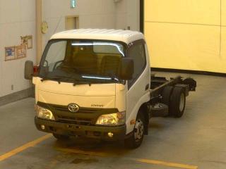 TOYOTA DYNA