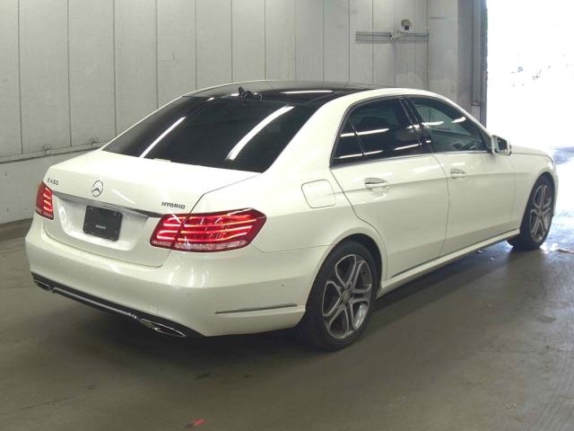 MERCEDES BENZ E CLASS