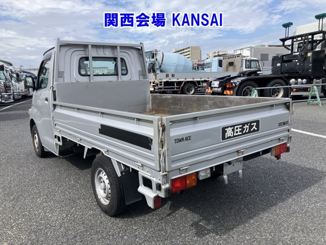 TOYOTA TOWN ACE