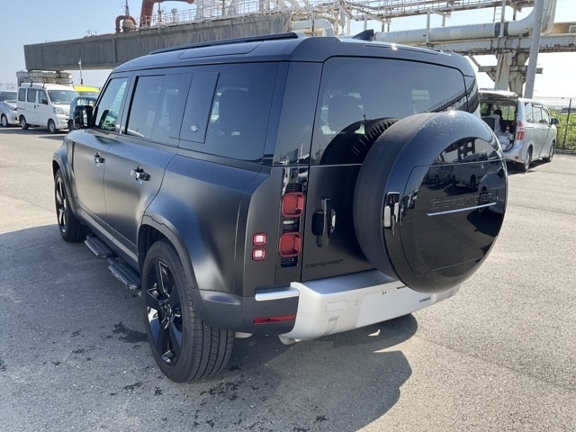 LAND ROVER DEFENDER