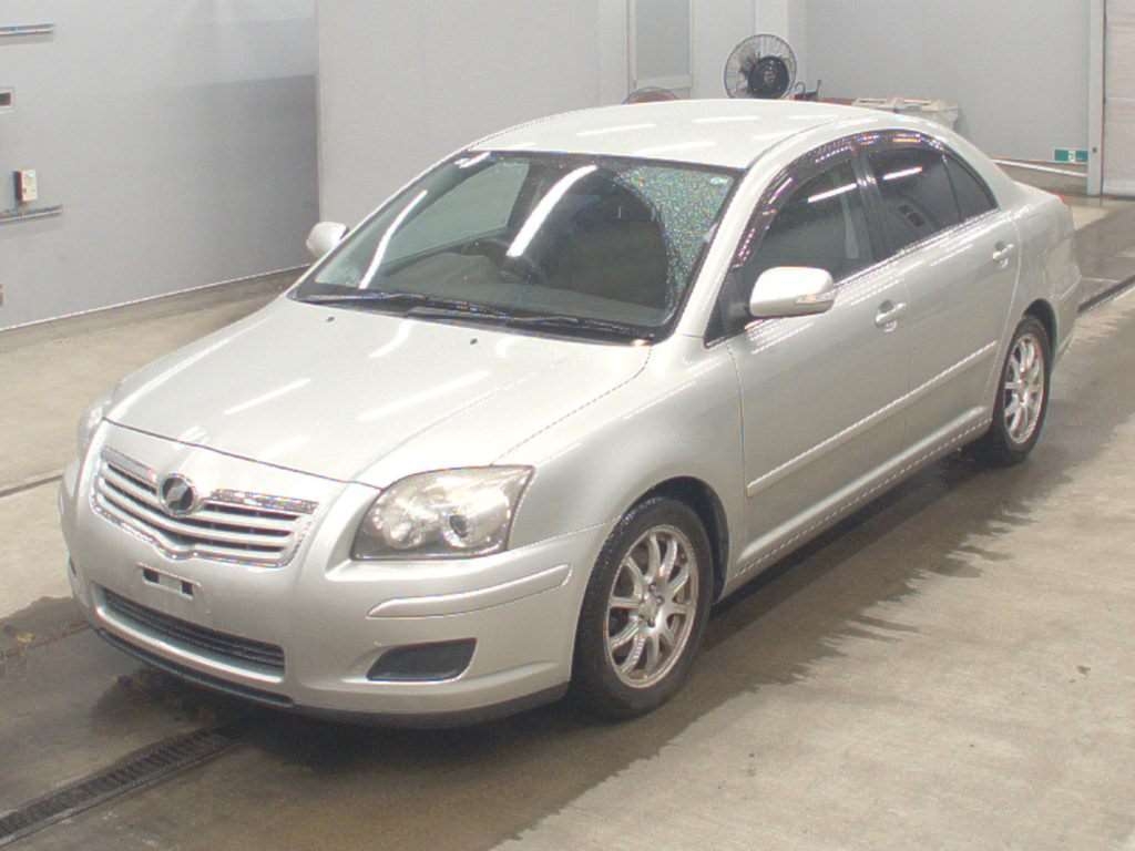 TOYOTA AVENSIS SEDAN