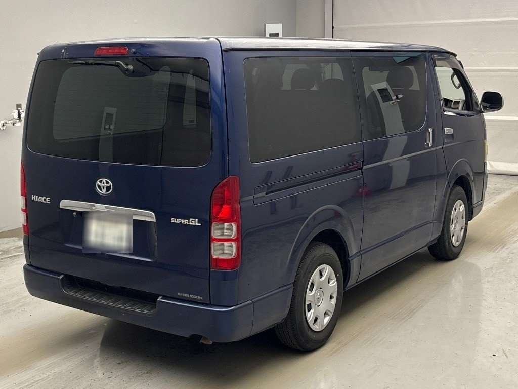 TOYOTA REGIUS VAN