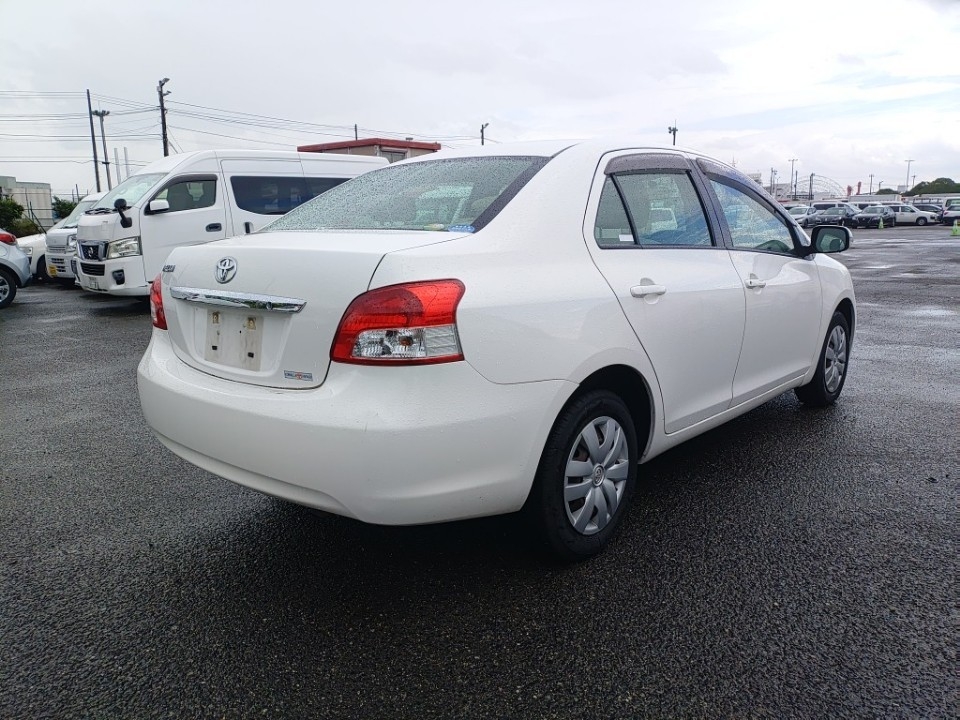 TOYOTA BELTA