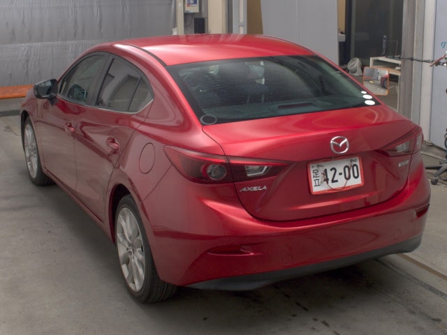 MAZDA AXELA
