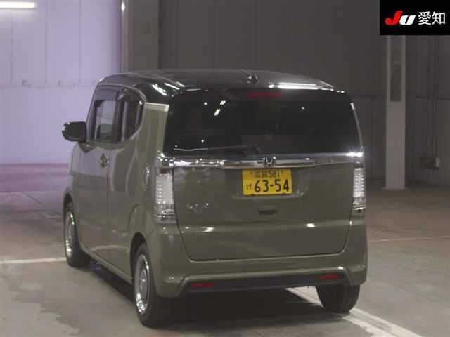HONDA N-BOX SLASH
