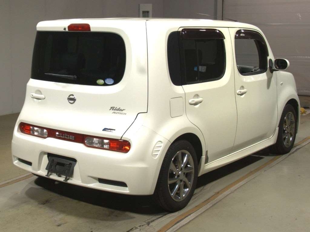 NISSAN CUBE