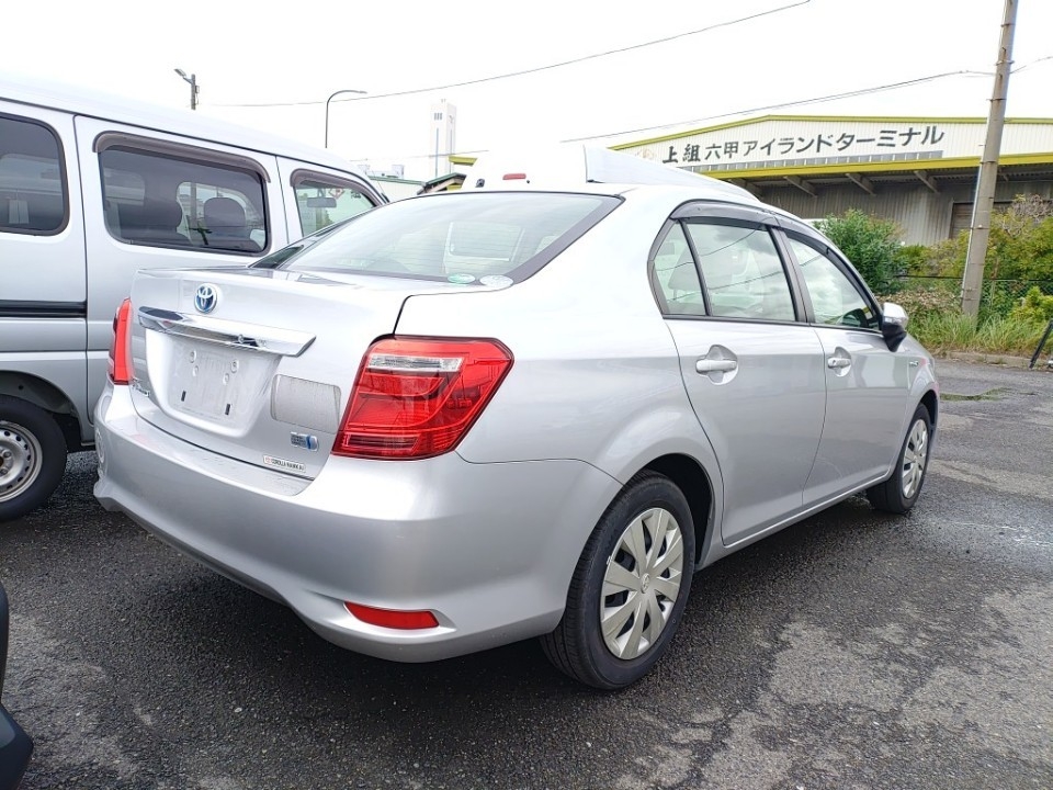 TOYOTA COROLLA AXIO