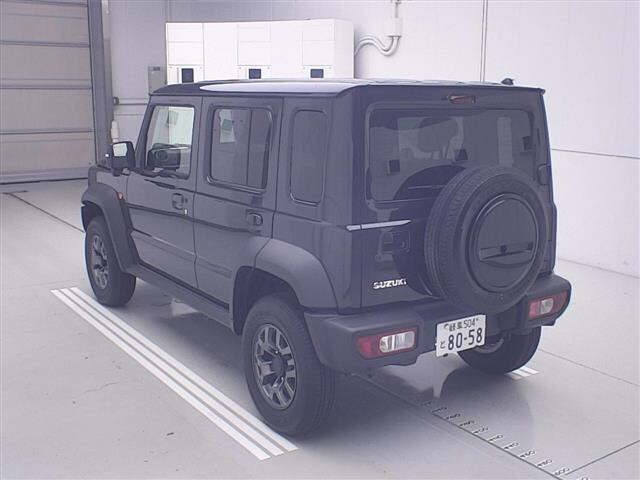 SUZUKI JIMNY NOMADE