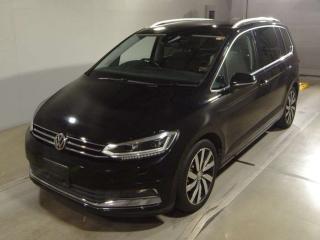 VOLKSWAGEN GOLF TOURAN