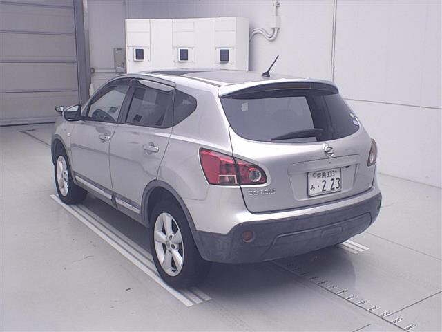 NISSAN DUALIS