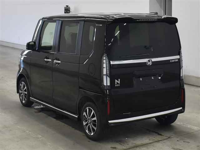 HONDA N BOX CUSTOM