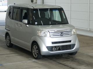 HONDA N BOX +
