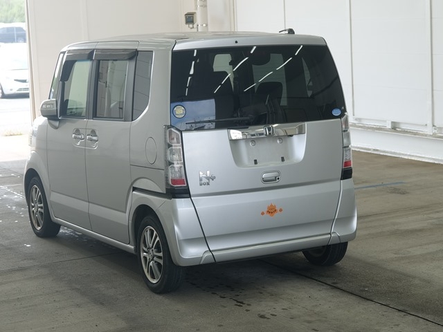HONDA N BOX +