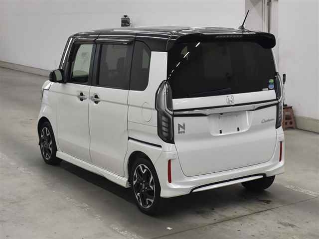 HONDA N BOX CUSTOM