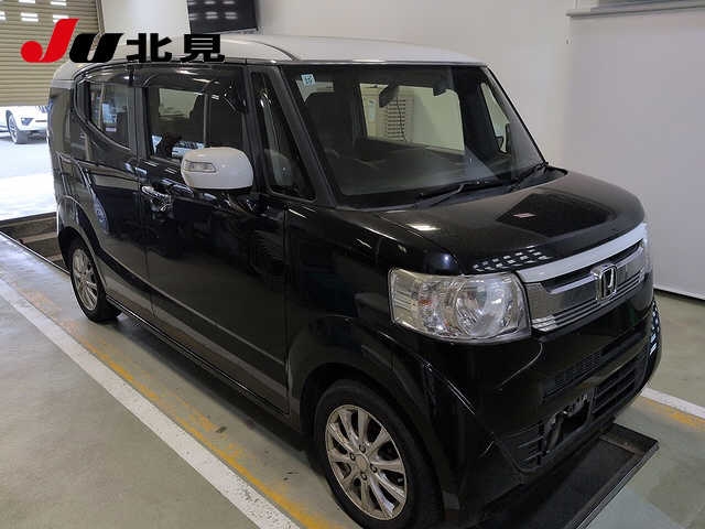 HONDA N-BOX SLASH