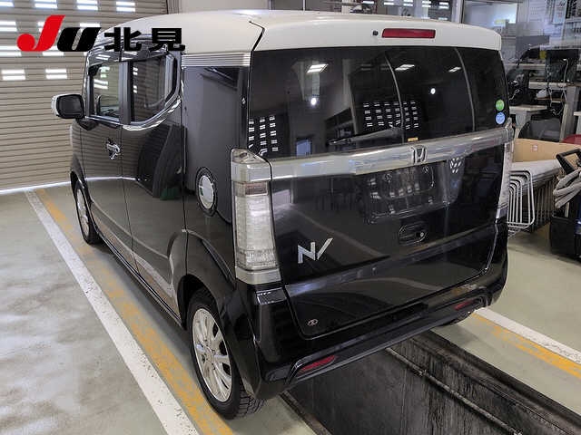 HONDA N-BOX SLASH