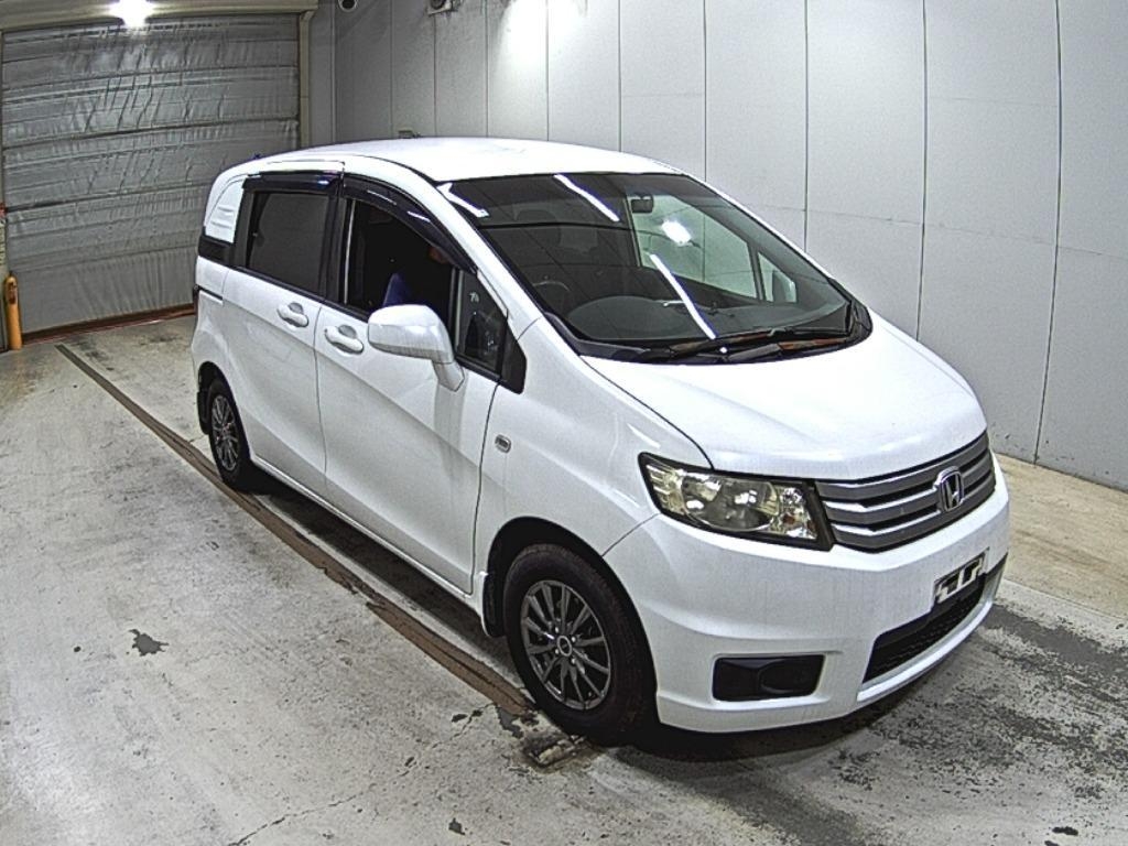 HONDA FREED SPIKE