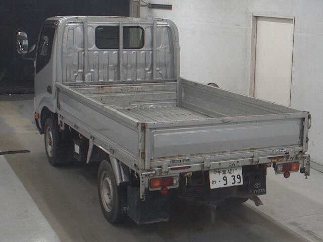 TOYOTA DYNA TRUCK